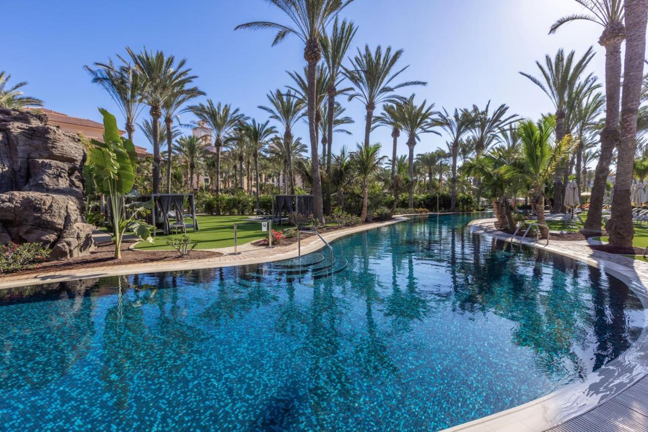 Lopesan Costa Meloneras Resort & Spa Exterior photo The swimming pool at the Royal Mirage Hotel
