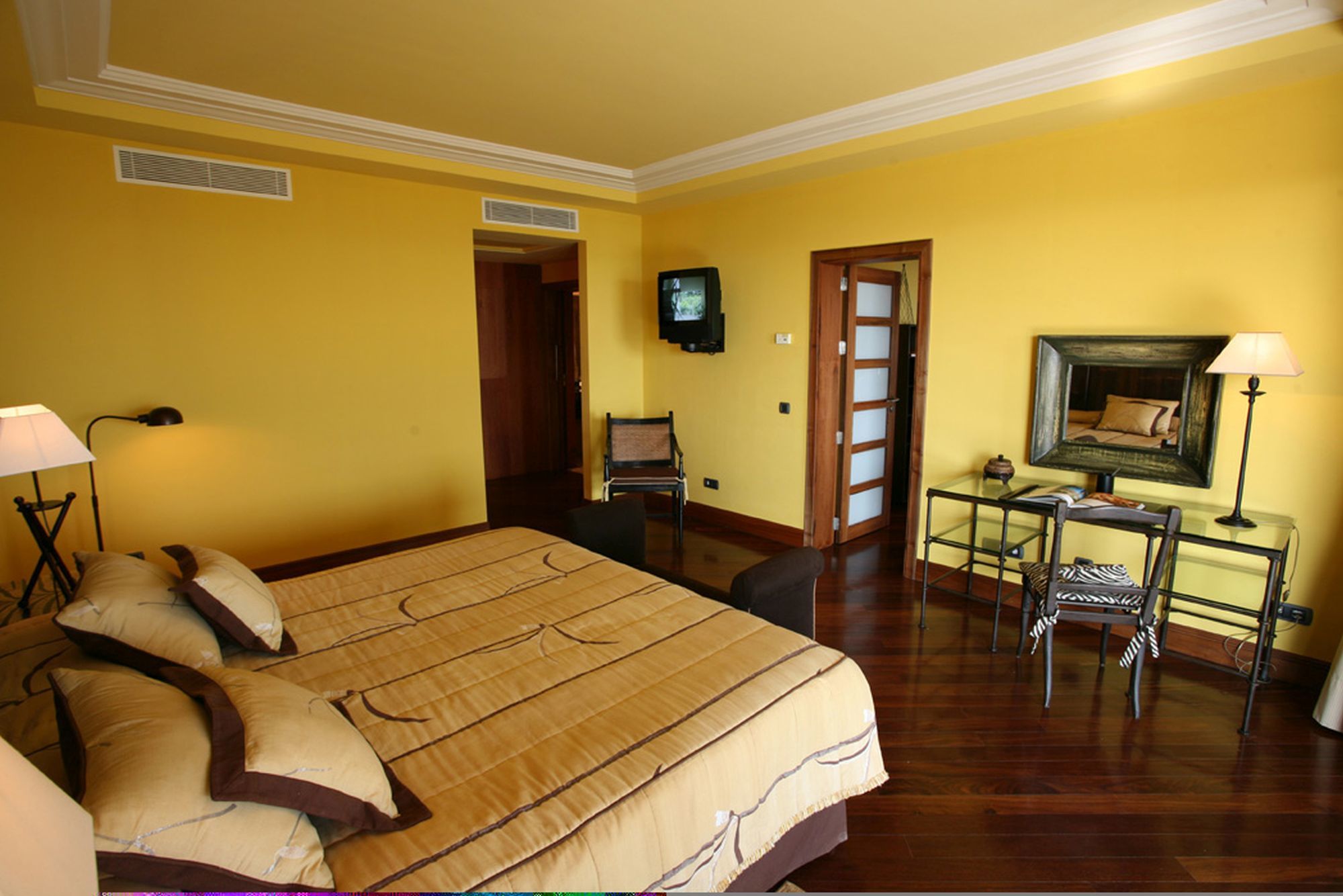 Lopesan Costa Meloneras Resort & Spa Exterior photo A room at the hotel